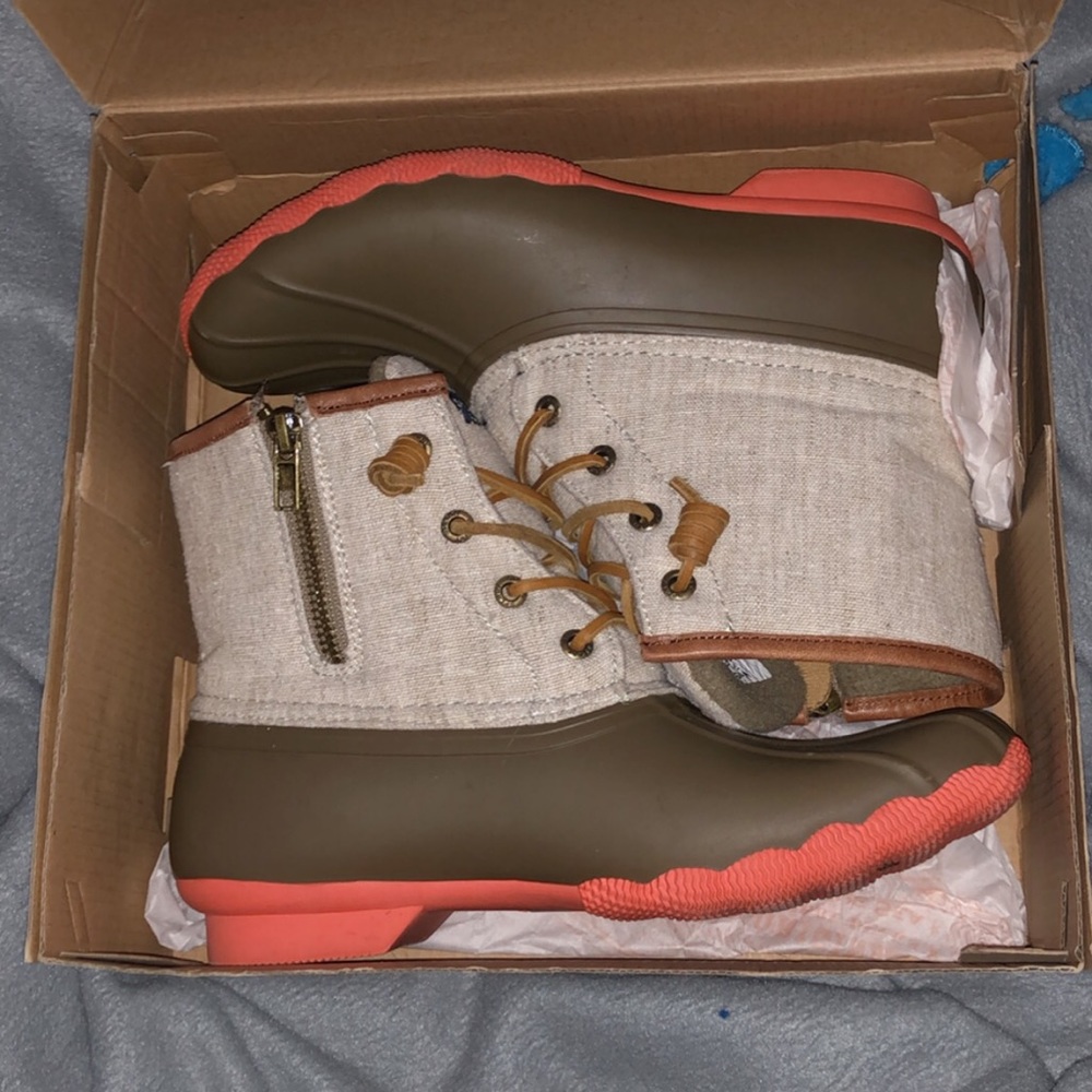 Sperry duck boots